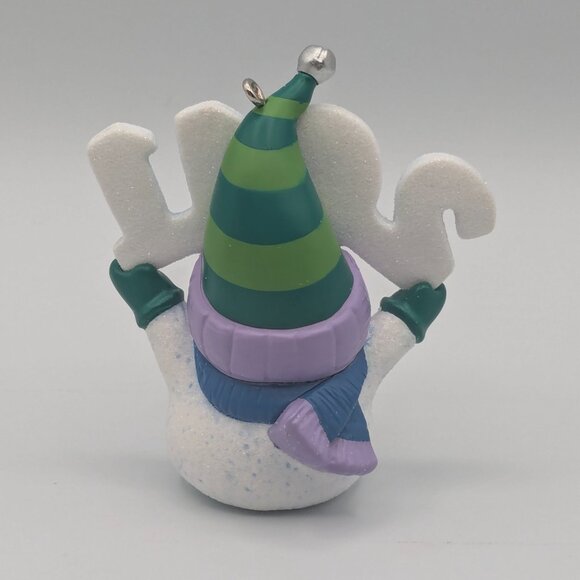 Hallmark Keepsake Frosty Fun Decade 2011 Christmas Ornament - 2nd in the Series - Picture 4 of 9